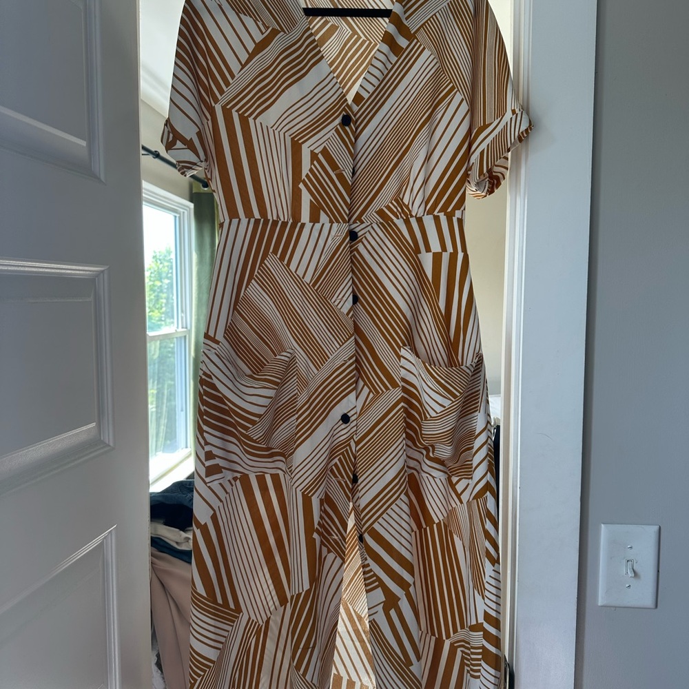 Lush brown and cream button down short sleeve dress- M